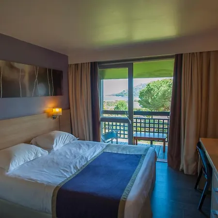 Castell'verde 3*